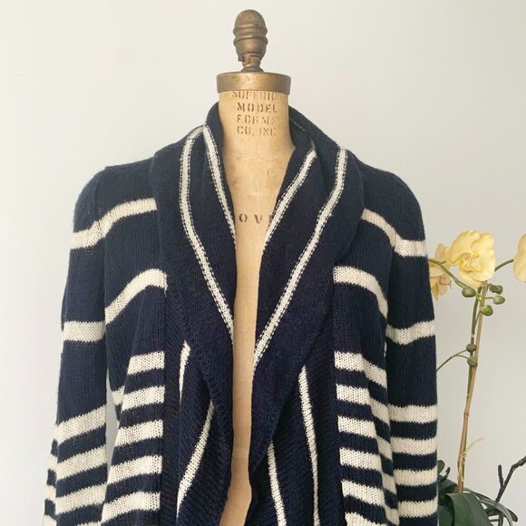 REITMANS Size LARGE Striped Navy Blue and Beige Long Cardigan - Picture 4 of 10